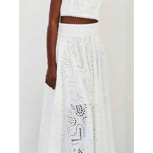 Eyelet Lace Top and Maxi Skirt Set - Picture 13 of 14